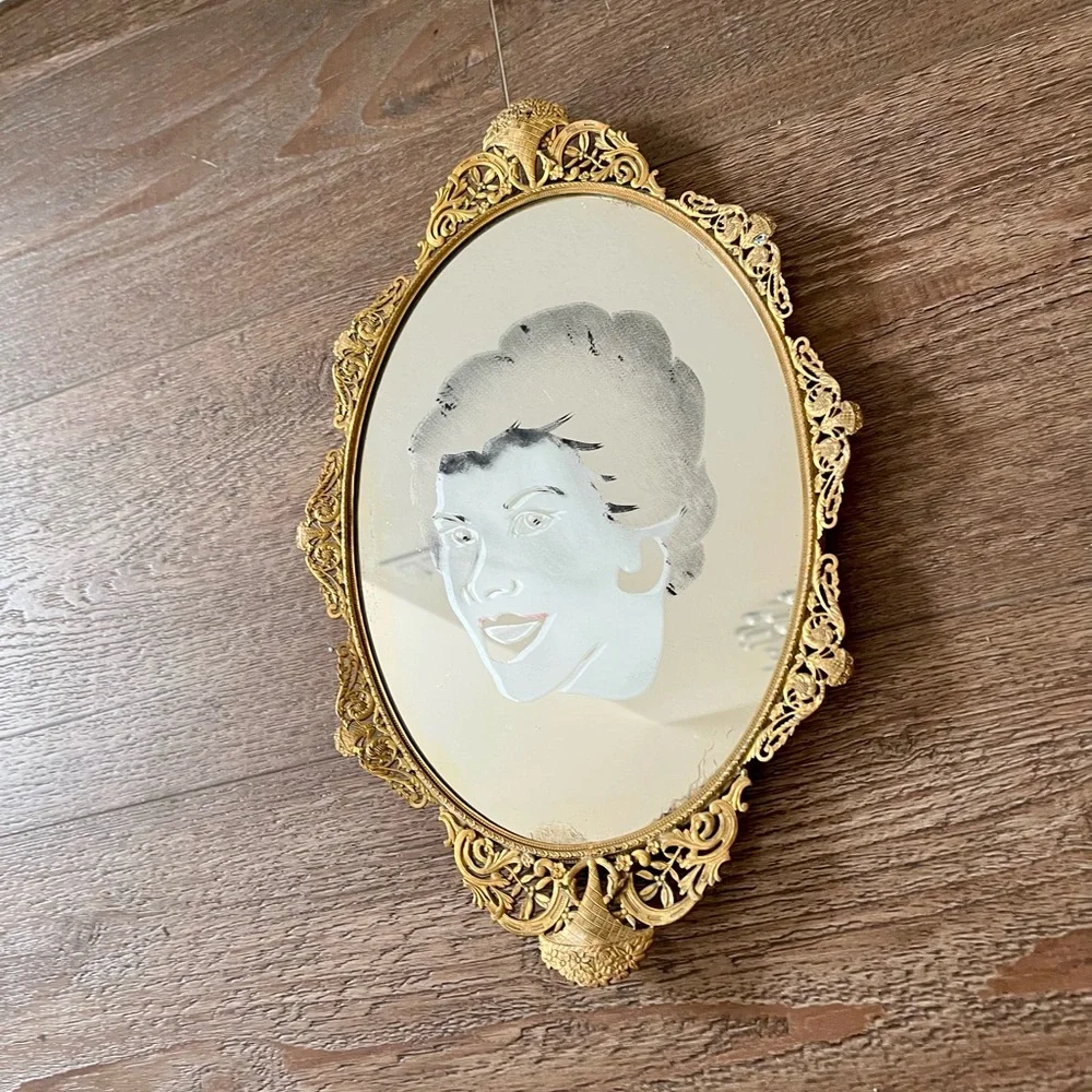Elegant Gold Oval Mirror 9/14 inch
